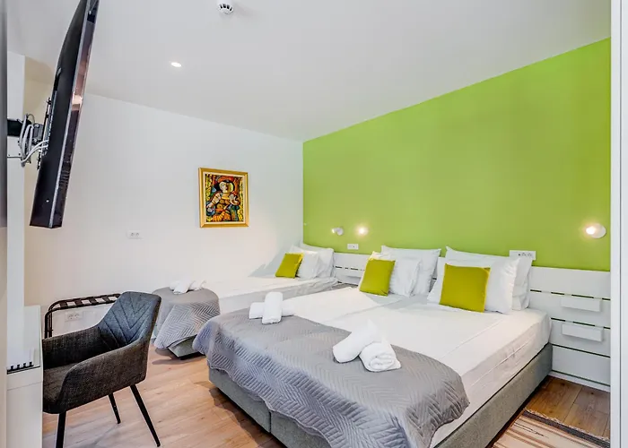 Pomak Luxury 4* Split